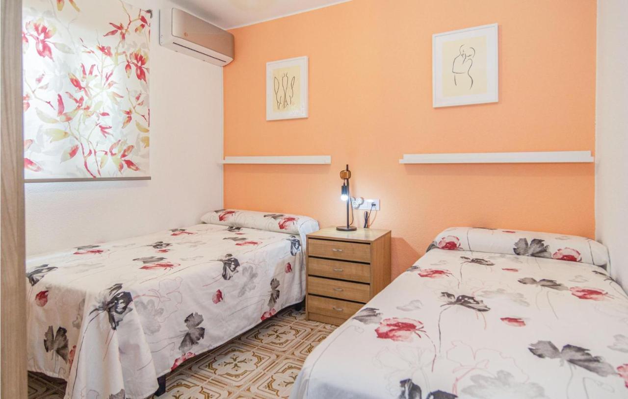 Stunning Apartment In Cordoba With Kitchen ภายนอก รูปภาพ