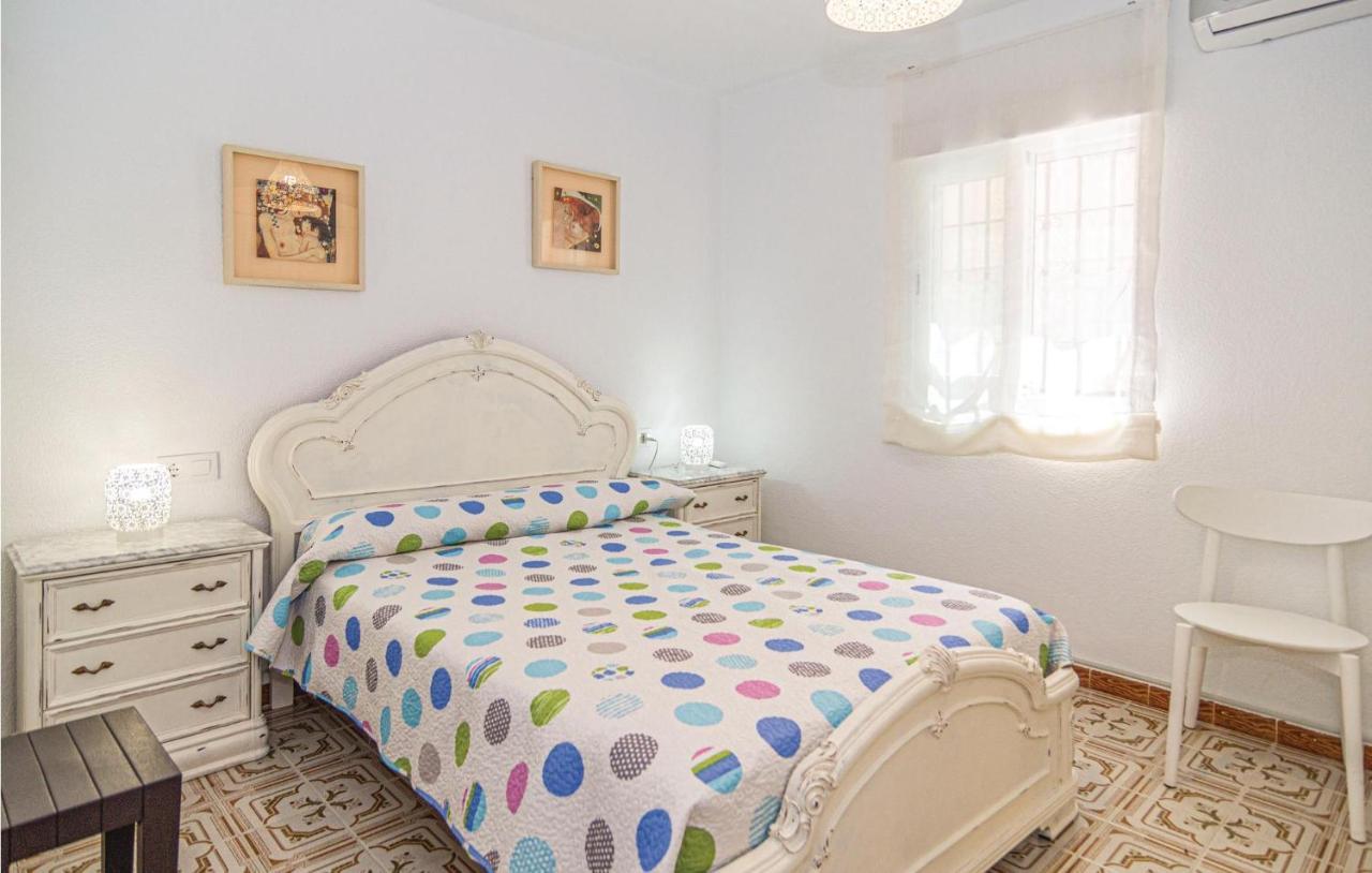 Stunning Apartment In Cordoba With Kitchen ภายนอก รูปภาพ