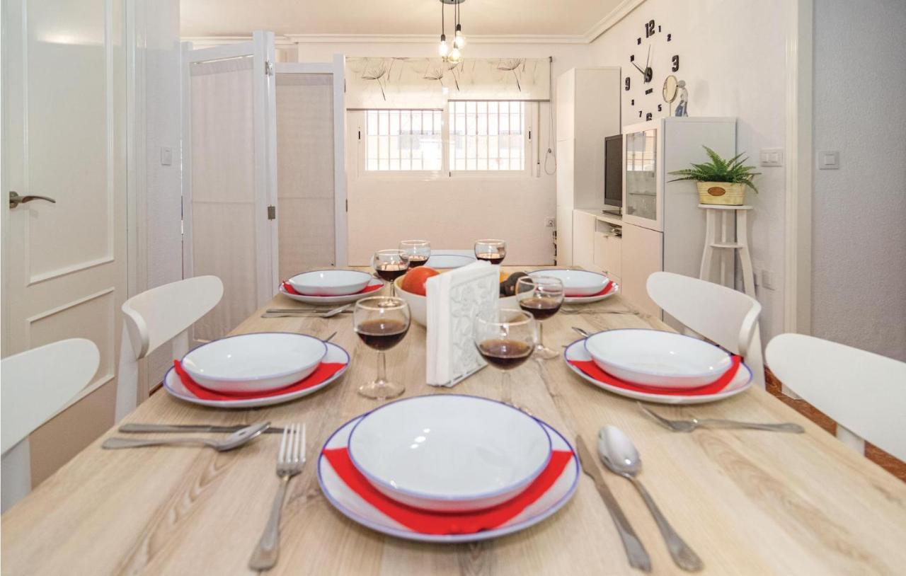 Stunning Apartment In Cordoba With Kitchen ภายนอก รูปภาพ