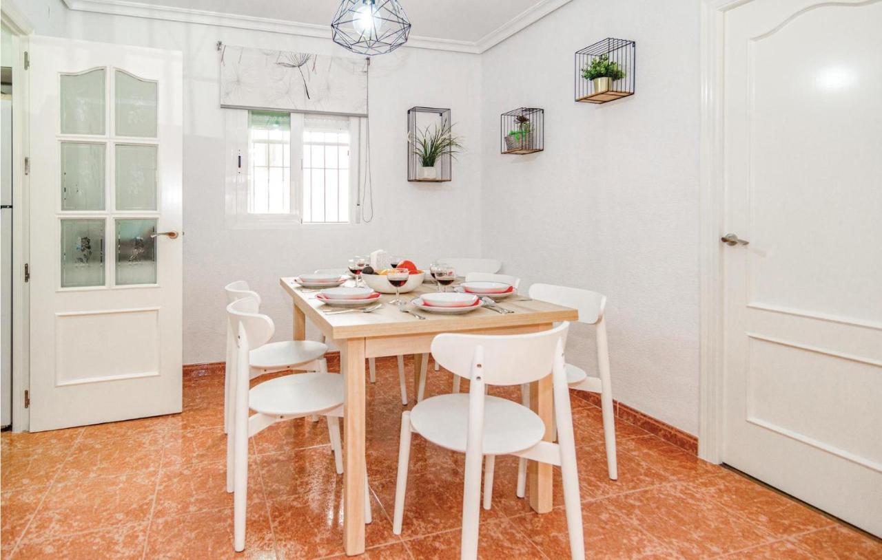 Stunning Apartment In Cordoba With Kitchen ภายนอก รูปภาพ