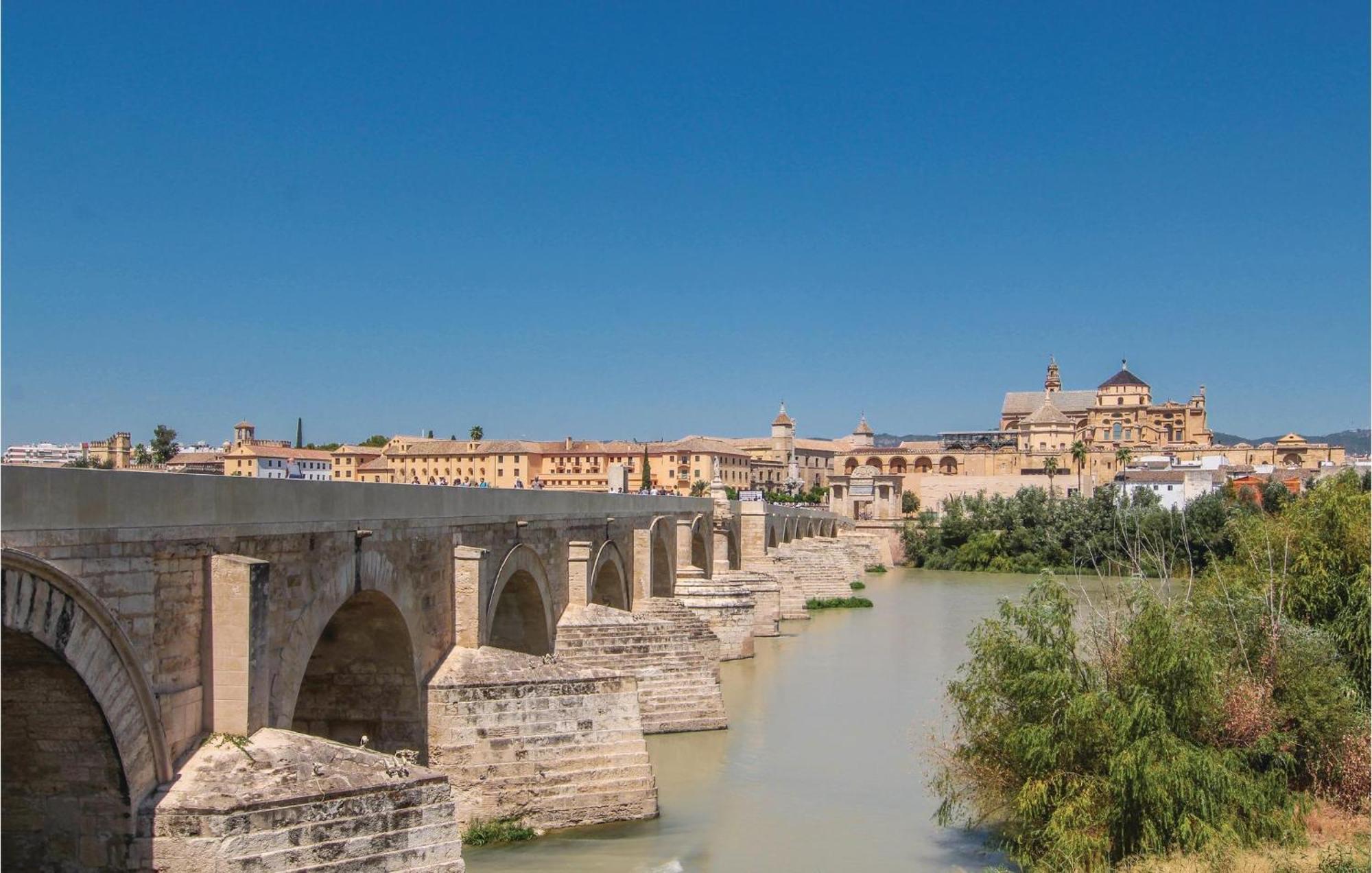 Stunning Apartment In Cordoba With Kitchen ภายนอก รูปภาพ